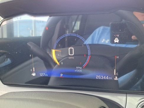 Used 2025 Chevrolet Trax LT FWD image 10