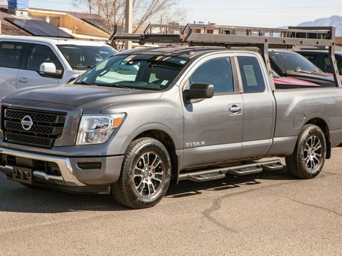 Used 2021 Nissan Titan SV w/ Accessory Utility Package image 9