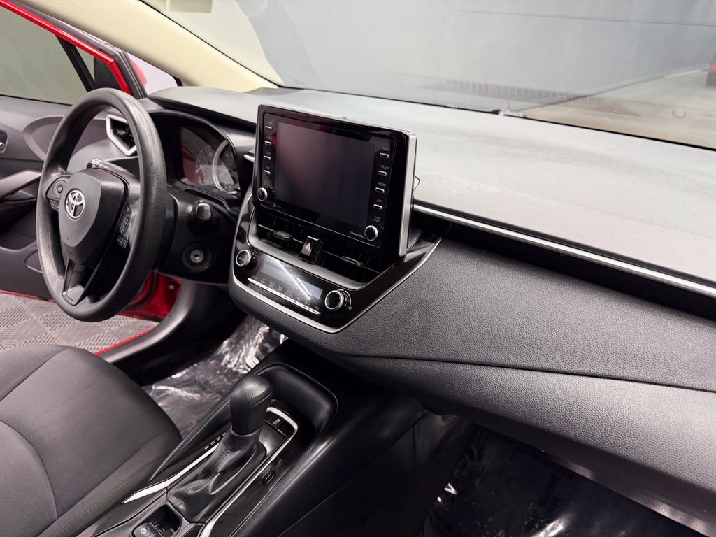 Used 2021 Toyota Corolla LE FWD image 48