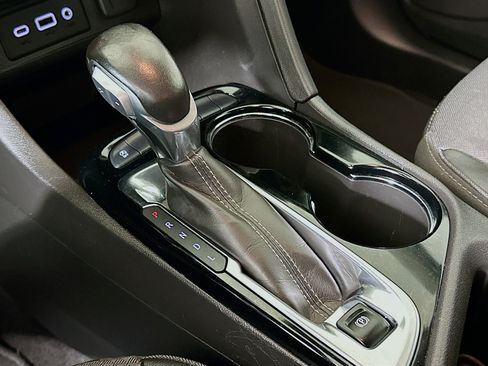 Used 2023 Buick Encore GX Select w/ Sport Touring Package image 23