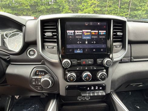 Used 2025 RAM 1500 Big Horn AWD/4WD image 32