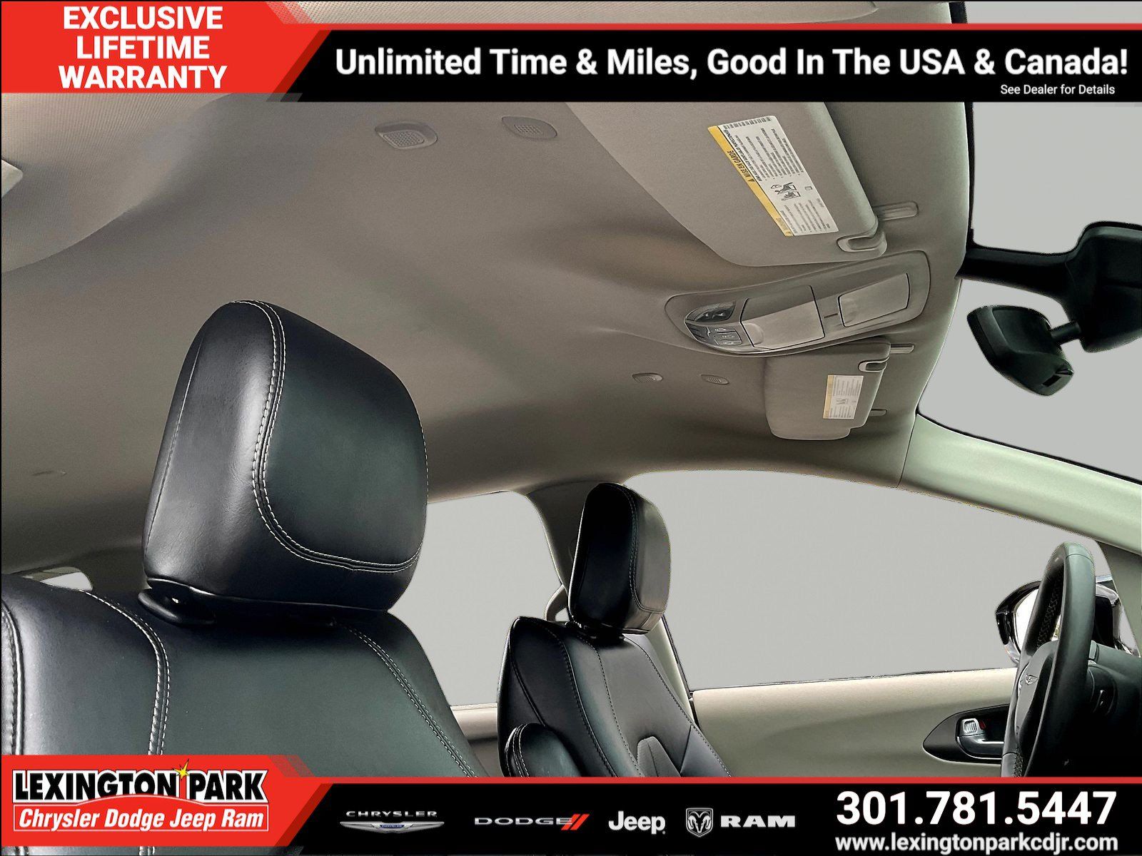 Used 2024 Chrysler Pacifica Touring-L FWD image 26