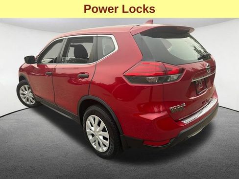 Used 2017 Nissan Rogue S AWD/4WD image 10
