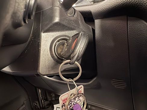 Used 2017 Jeep Wrangler Unlimited Sahara image 24