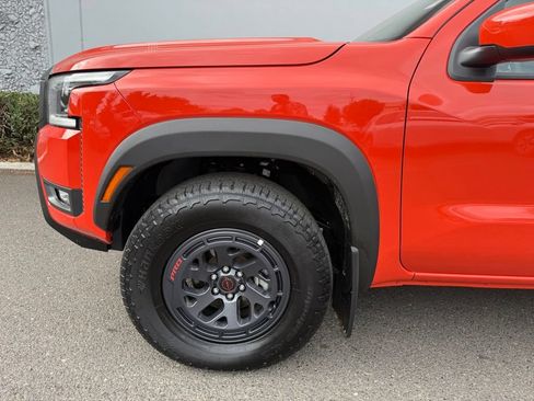 Certified 2025 Nissan Frontier PRO-4X w/ Interior Protection Package AWD/4WD image 11