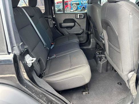 Used 2018 Jeep Wrangler Unlimited Sport S image 13