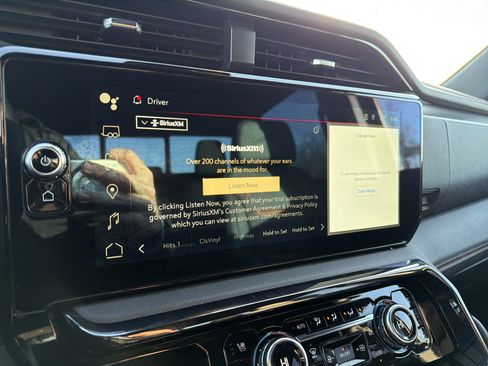 Used 2024 GMC Sierra 1500 AT4 w/ AT4 Premium Package image 19