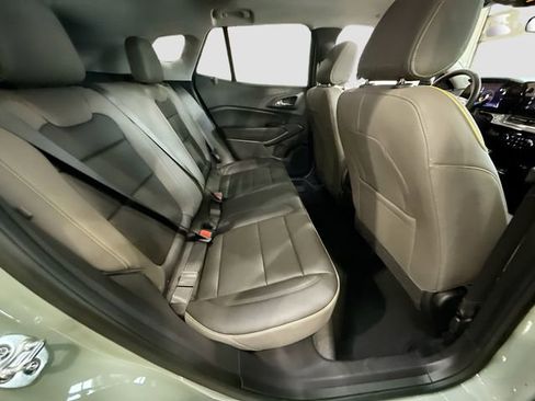 New 2026 Chevrolet Trax ACTIV w/ Sunroof Package FWD image 27