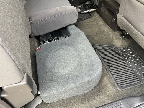 Used 2018 Chevrolet Silverado 1500 LT w/ All Star Edition image 33