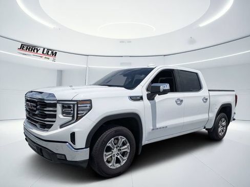 Used 2025 GMC Sierra 1500 SLT w/ SLT Convenience Package RWD image 7