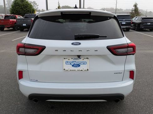 Used 2023 Ford Escape ST-Line AWD/4WD image 5