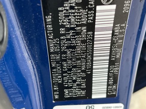 Used 2025 Toyota Camry LE w/ Convenience Package image 24