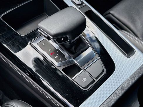 Certified 2024 Audi Q5 2.0T Premium Plus AWD/4WD image 17