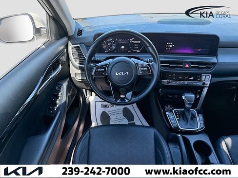 Certified 2024 Kia Seltos EX image 16