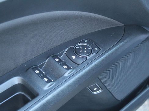 Used 2018 Ford Fusion SE FWD image 22