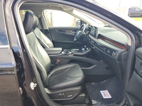 Certified 2022 Lincoln Nautilus Reserve w/ Luxury Package image 9