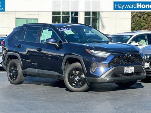 Used 2024 Toyota RAV4 XLE image 1