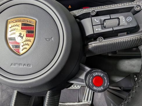 Certified 2025 Porsche 911 Carrera GTS image 36