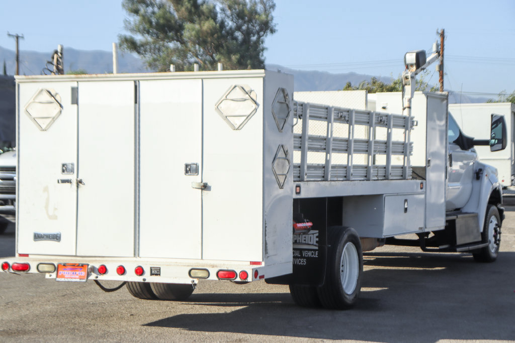 Used 2017 Ford F650 2WD SuperCab Super Duty image 11