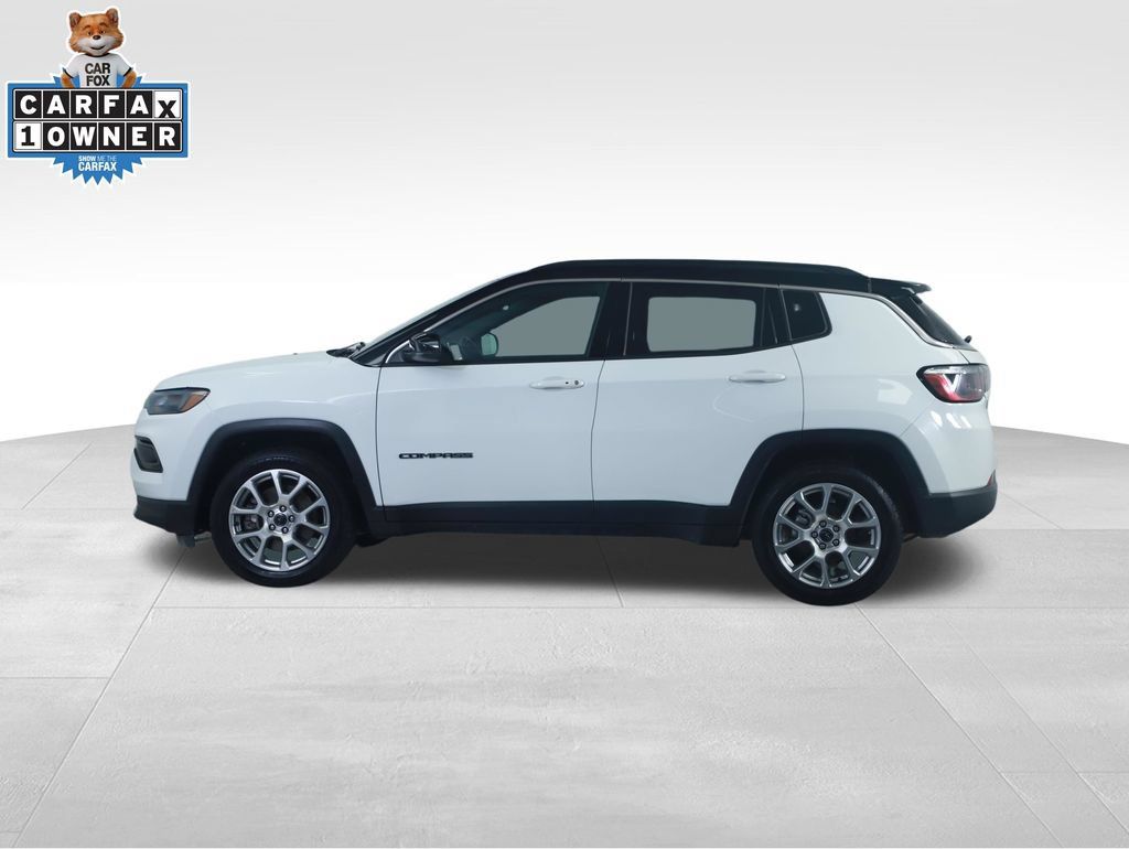 Used 2025 Jeep Compass Limited AWD/4WD image 9