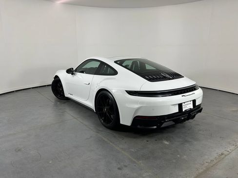 Certified 2025 Porsche 911 Carrera GTS RWD image 3