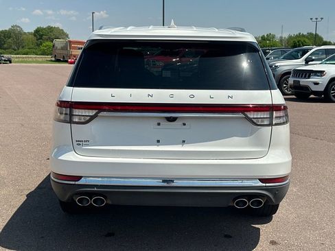 Used 2023 Lincoln Aviator AWD w/ Premium Package image 38