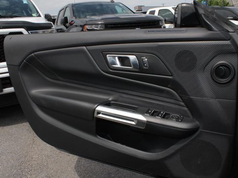 Used 2025 Ford Mustang Premium RWD image 11