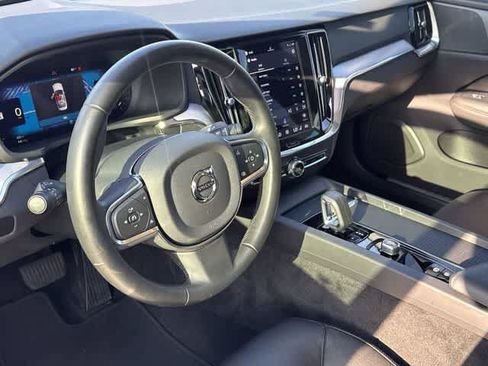 Used 2024 Volvo S60 B5 Core FWD image 2