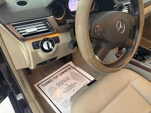 Used 2010 Mercedes-Benz E 350 Sedan image 26