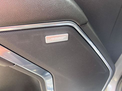 Used 2023 GMC Sierra 1500 SLT w/ SLT Premium Plus Package AWD/4WD image 15