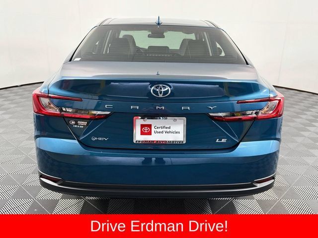 Used 2026 Toyota Camry LE FWD image 22