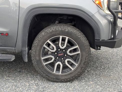 Used 2020 GMC Sierra 1500 AT4 w/ AT4 Premium Package AWD/4WD image 9