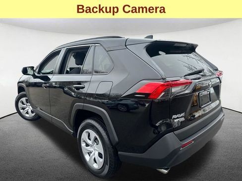 Certified 2021 Toyota RAV4 LE w/ Carpet Mat Package (TMS) image 9