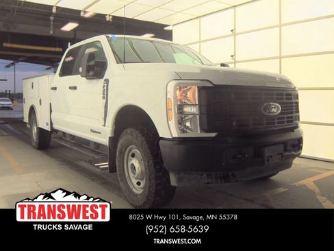 Used 2025 Ford F250 XL w/ XL Off-Road Package AWD/4WD image 3
