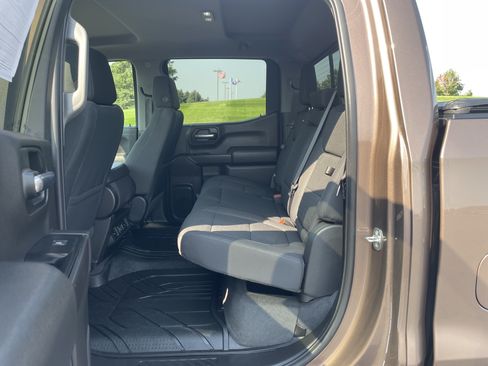 Used 2019 Chevrolet Silverado 1500 LT w/ All-Star Edition AWD/4WD image 19