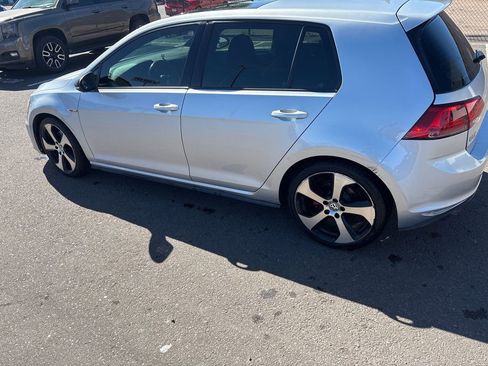 Used 2015 Volkswagen GTI SE image 5