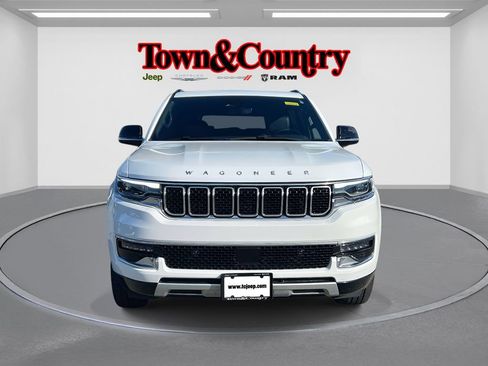 Certified 2024 Jeep Wagoneer Series II image 2