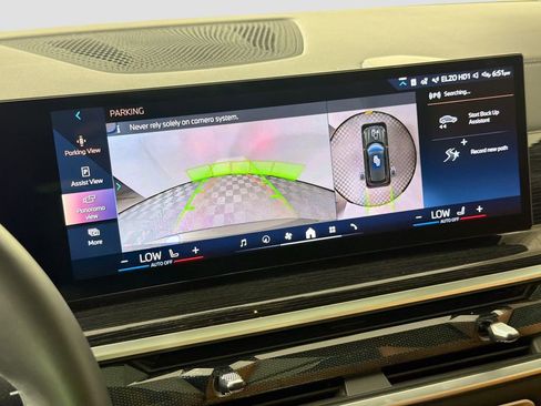 Used 2025 BMW X5 sDrive40i w/ M Sport Package RWD image 14