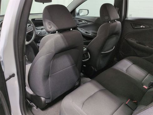 Used 2025 Chevrolet Malibu LT image 19