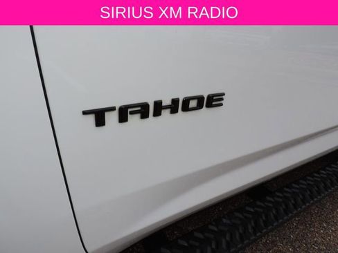 Used 2022 Chevrolet Tahoe Z71 w/ Luxury Package AWD/4WD image 12