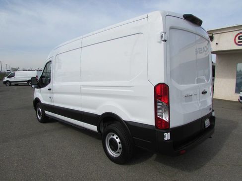 Used 2023 Ford Transit 250 Medium Roof image 8