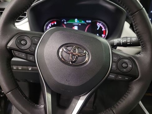 Used 2023 Toyota RAV4 XLE Premium FWD image 19