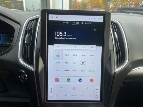 Certified 2024 Ford Edge Titanium w/ Equipment Group 301A image 31