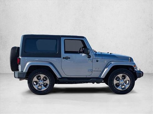 Used 2016 Jeep Wrangler Sahara w/ Connectivity Group image 4