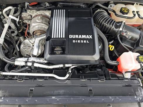 Certified 2023 Chevrolet Silverado 1500 High Country w/ Technology Package image 24