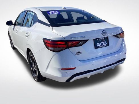 Used 2025 Nissan Sentra SV FWD image 7