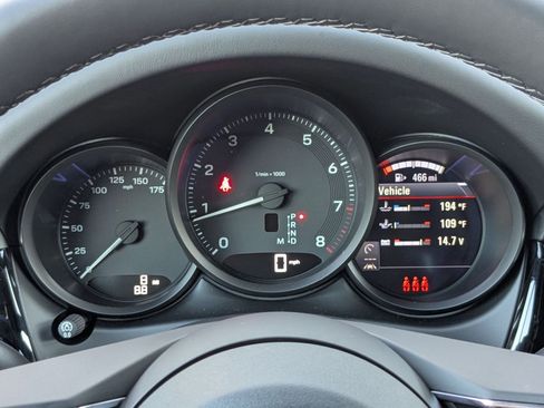 New 2026 Porsche Macan image 16