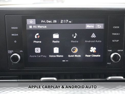 Used 2022 Kia Carnival LX image 8