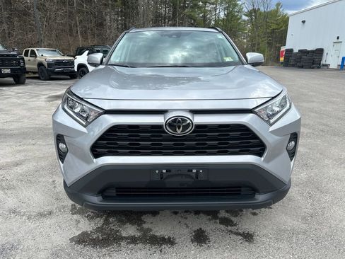 Used 2021 Toyota RAV4 XLE w/ Convenience Package AWD/4WD image 8