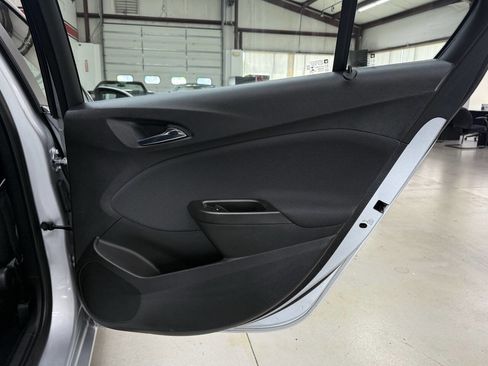 Used 2017 Chevrolet Cruze LT w/ Convenience Package FWD image 14
